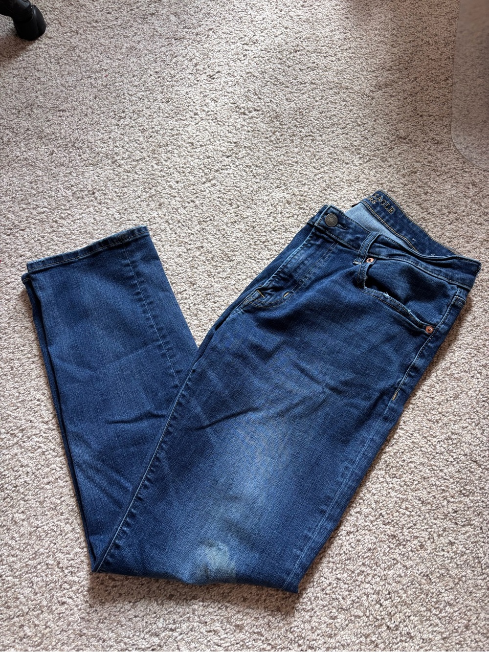 AEO Men's Blue Denim Slim-Straight Jeans
